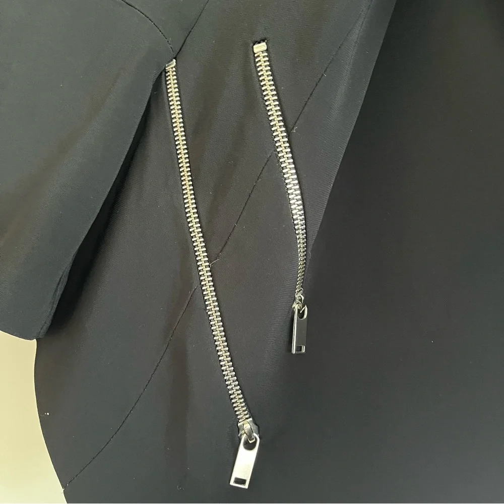 LIKE NEW Zara Polish Black Drappy Blazer with Silver Hardware - Picture 5 of 6